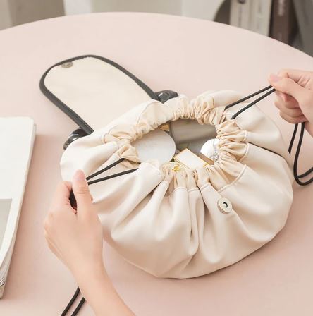 Schminktasche mit Kordelzug